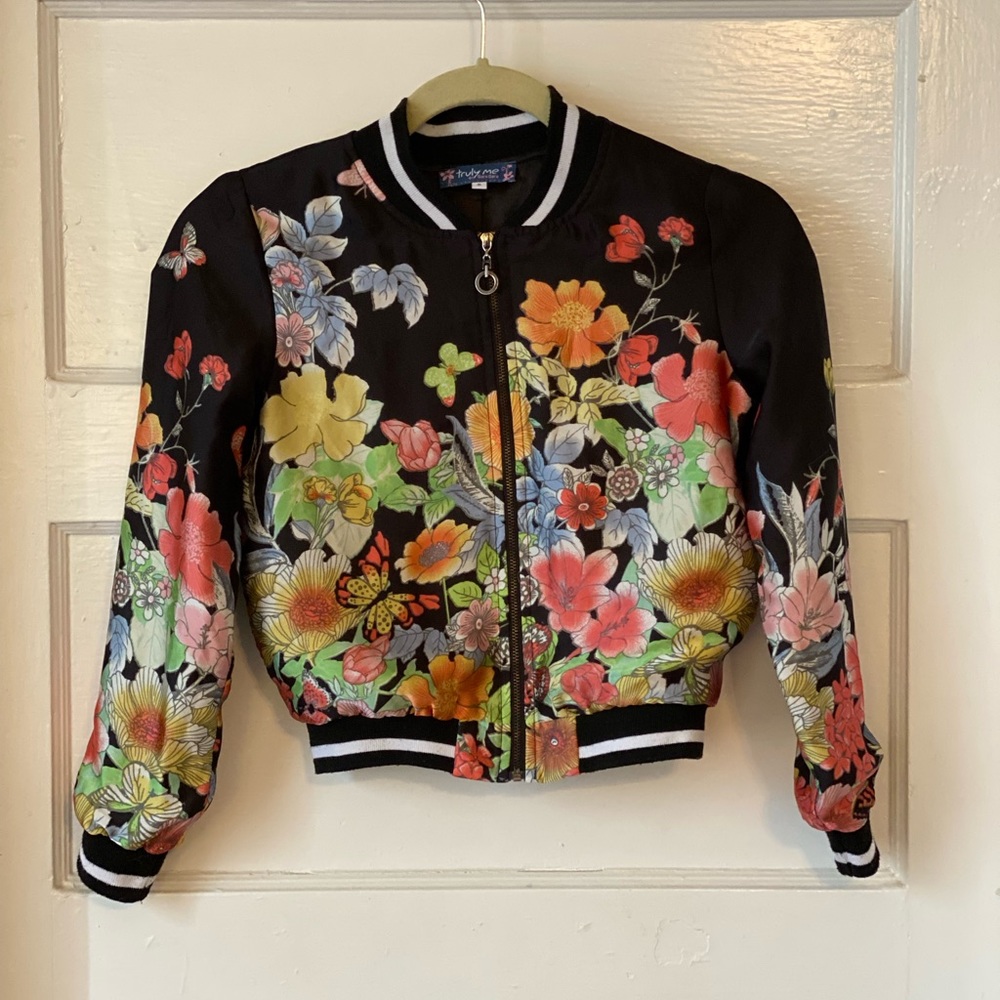 Truly Me Black Bomber Floral Jacket Size Small